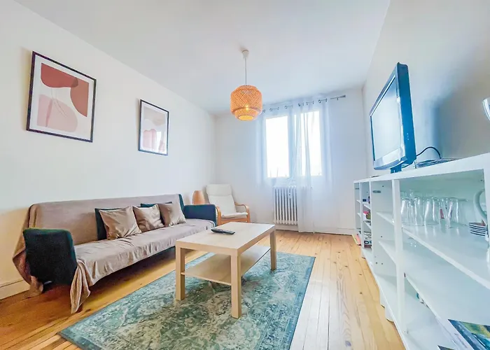 Daire Spacieux Et Lumineux Pour 5 Personnes *